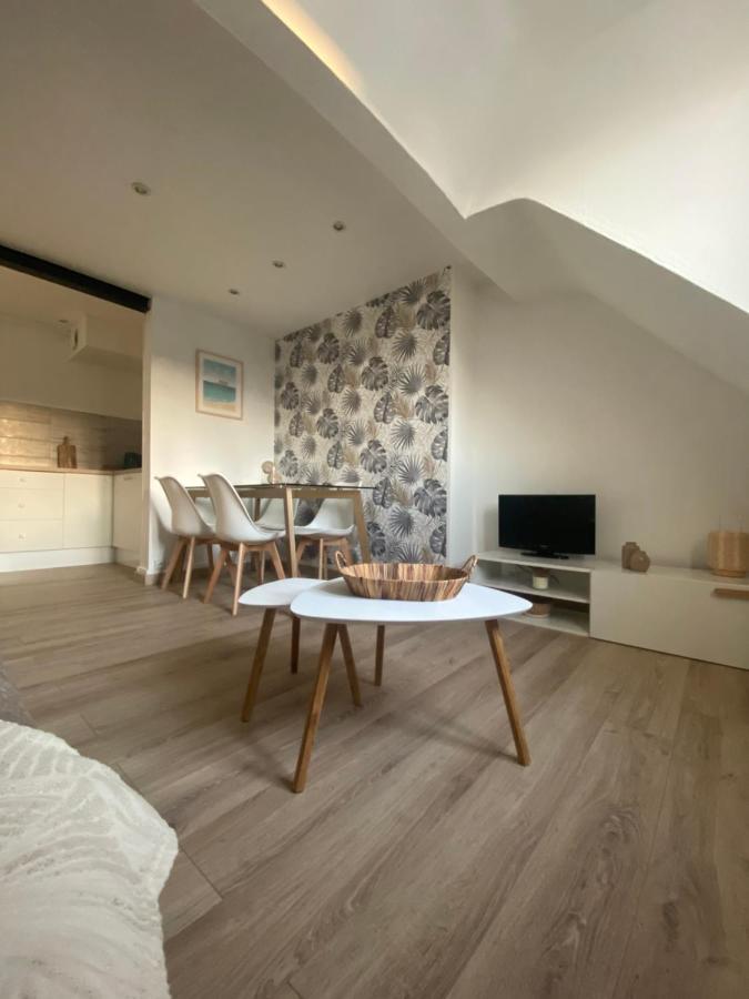 Le Portel : Bel appartement à deux pas de la mer Exterior foto