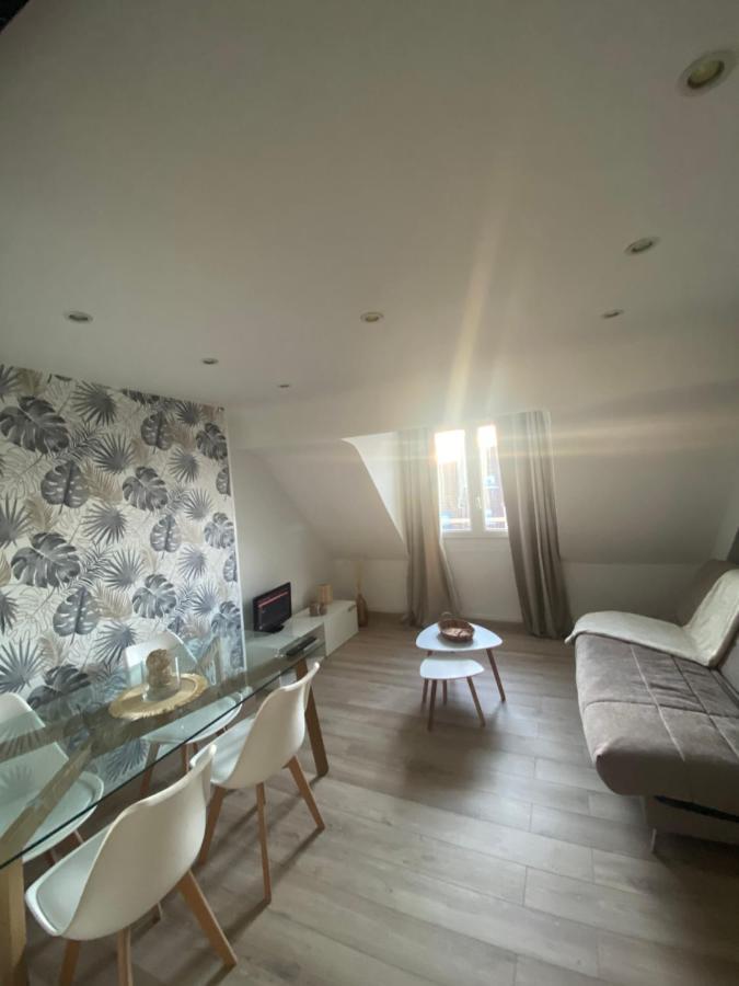 Le Portel : Bel appartement à deux pas de la mer Exterior foto